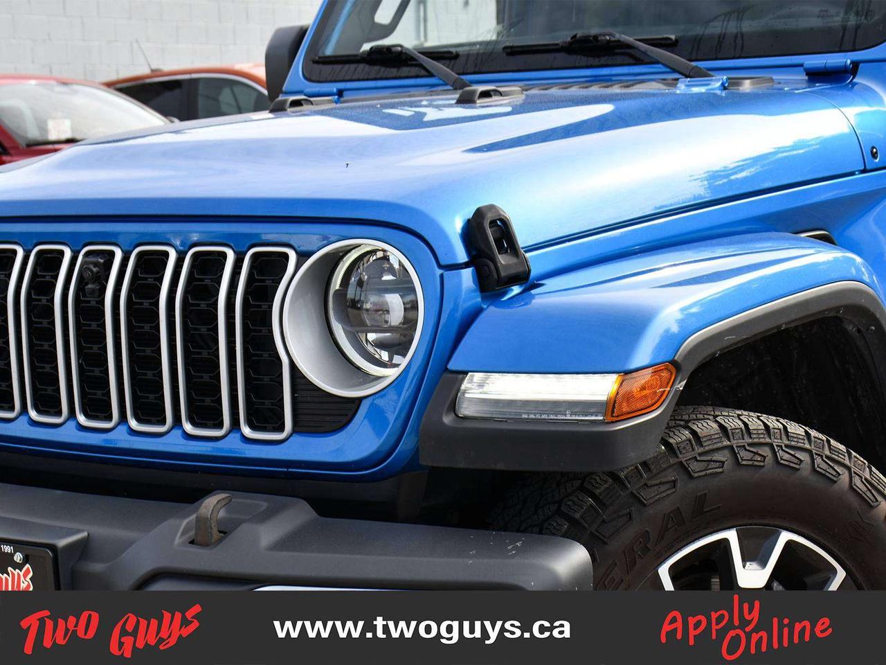 2024 Jeep Wrangler Sahara 4x4 Sky One-Touch Power Top Leather Photo