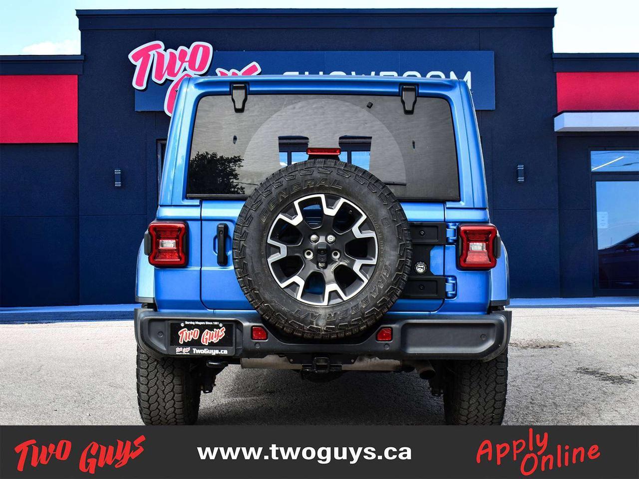 2024 Jeep Wrangler Sahara 4x4 Sky One-Touch Power Top Leather Photo