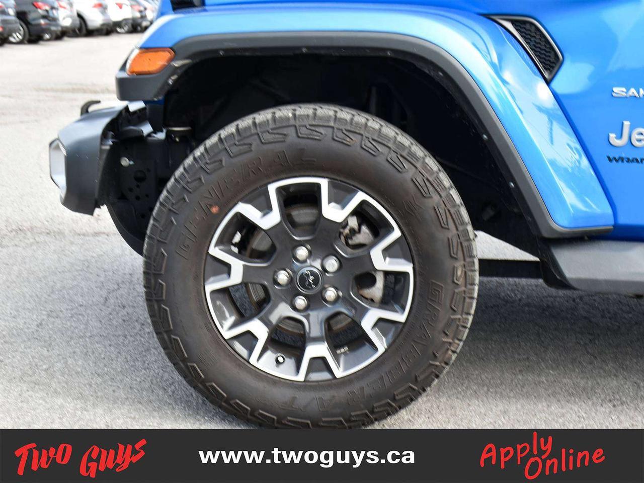 2024 Jeep Wrangler Sahara 4x4 Sky One-Touch Power Top Leather Photo