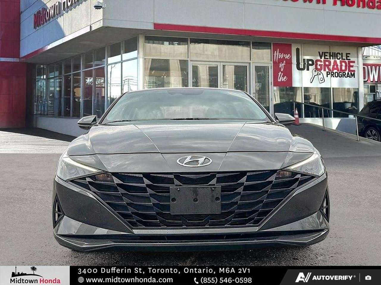 2023 Hyundai Elantra Preferred IVT Photo