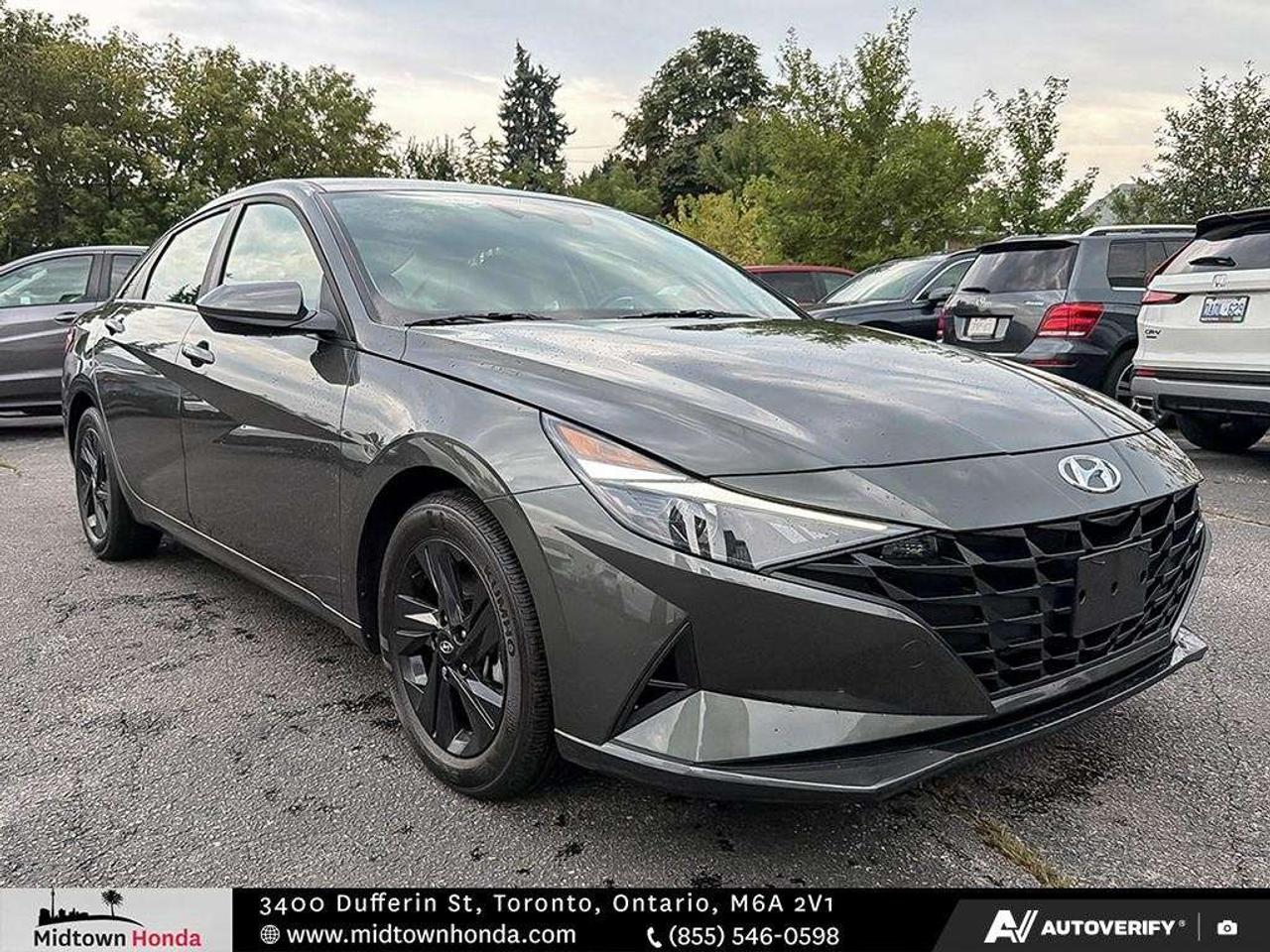 2023 Hyundai Elantra Preferred IVT Photo