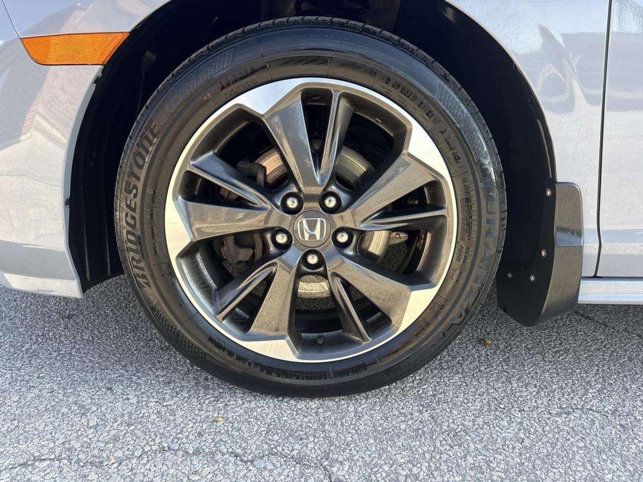 2023 Honda Odyssey Touring FULLY LOADED Photo
