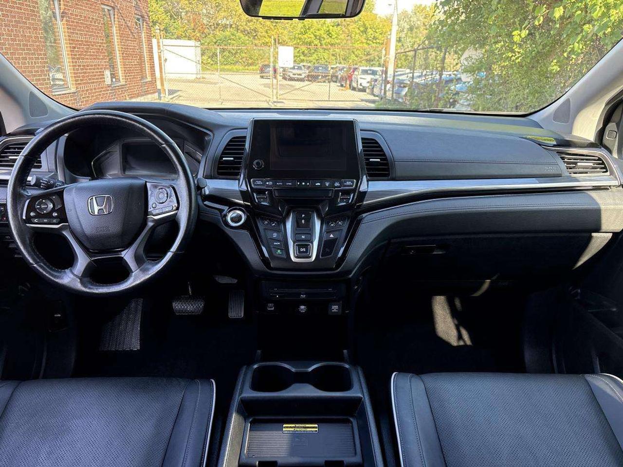 2023 Honda Odyssey Touring FULLY LOADED Photo