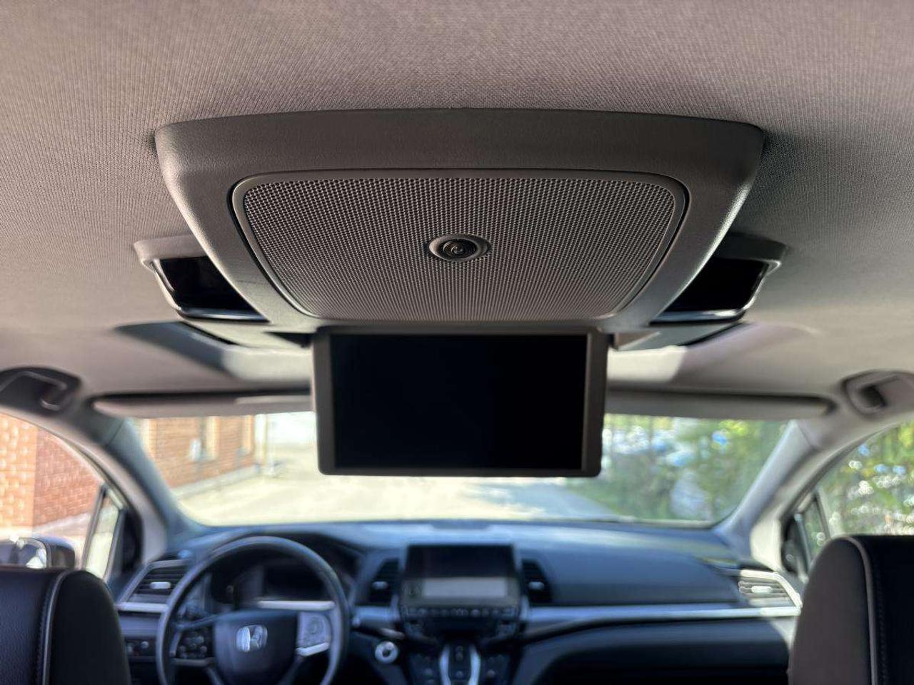 2023 Honda Odyssey Touring FULLY LOADED Photo