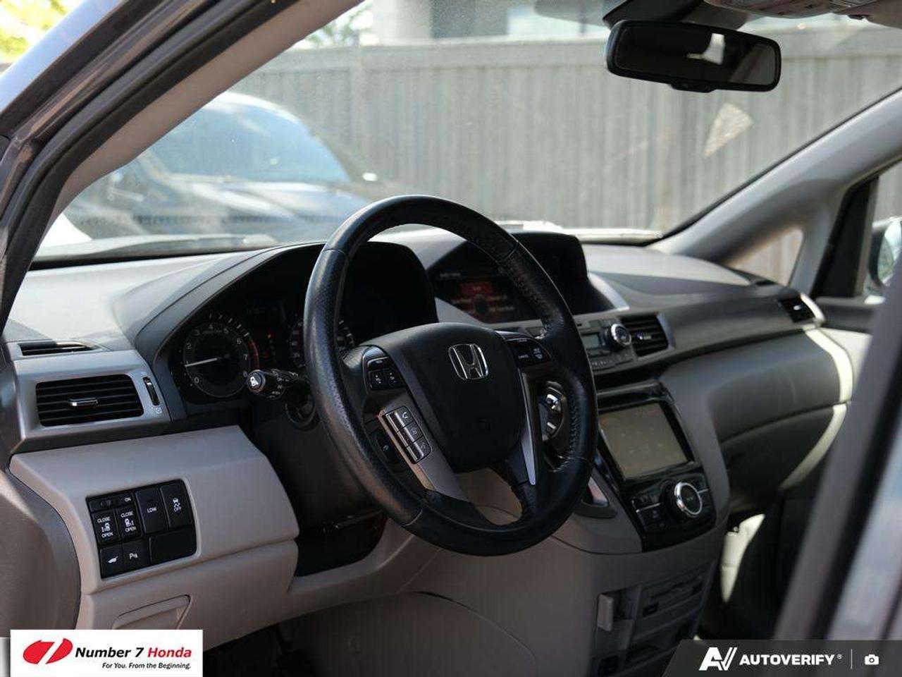 2017 Honda Odyssey EX-L with Rear Entertainment System Photo