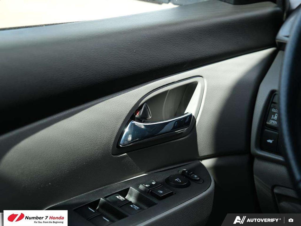 2017 Honda Odyssey EX-L with Rear Entertainment System Photo