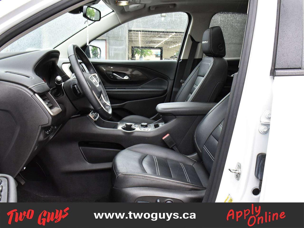 2024 GMC Terrain Denali AWD   Premium Pkg   Panoroof   Nav   Leathe Photo