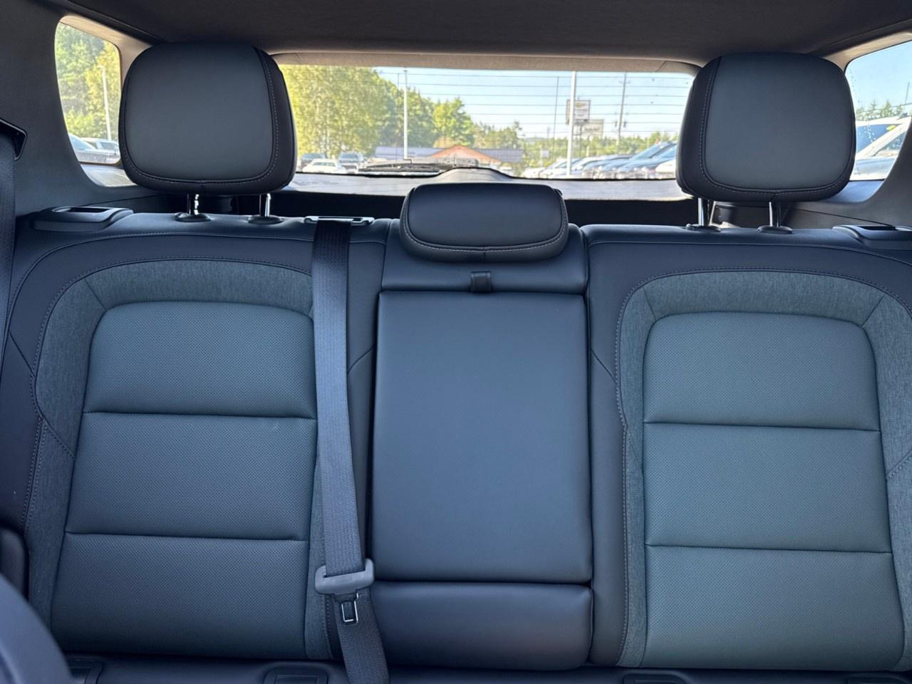2027 GMC Terrain AWD AT4 Photo