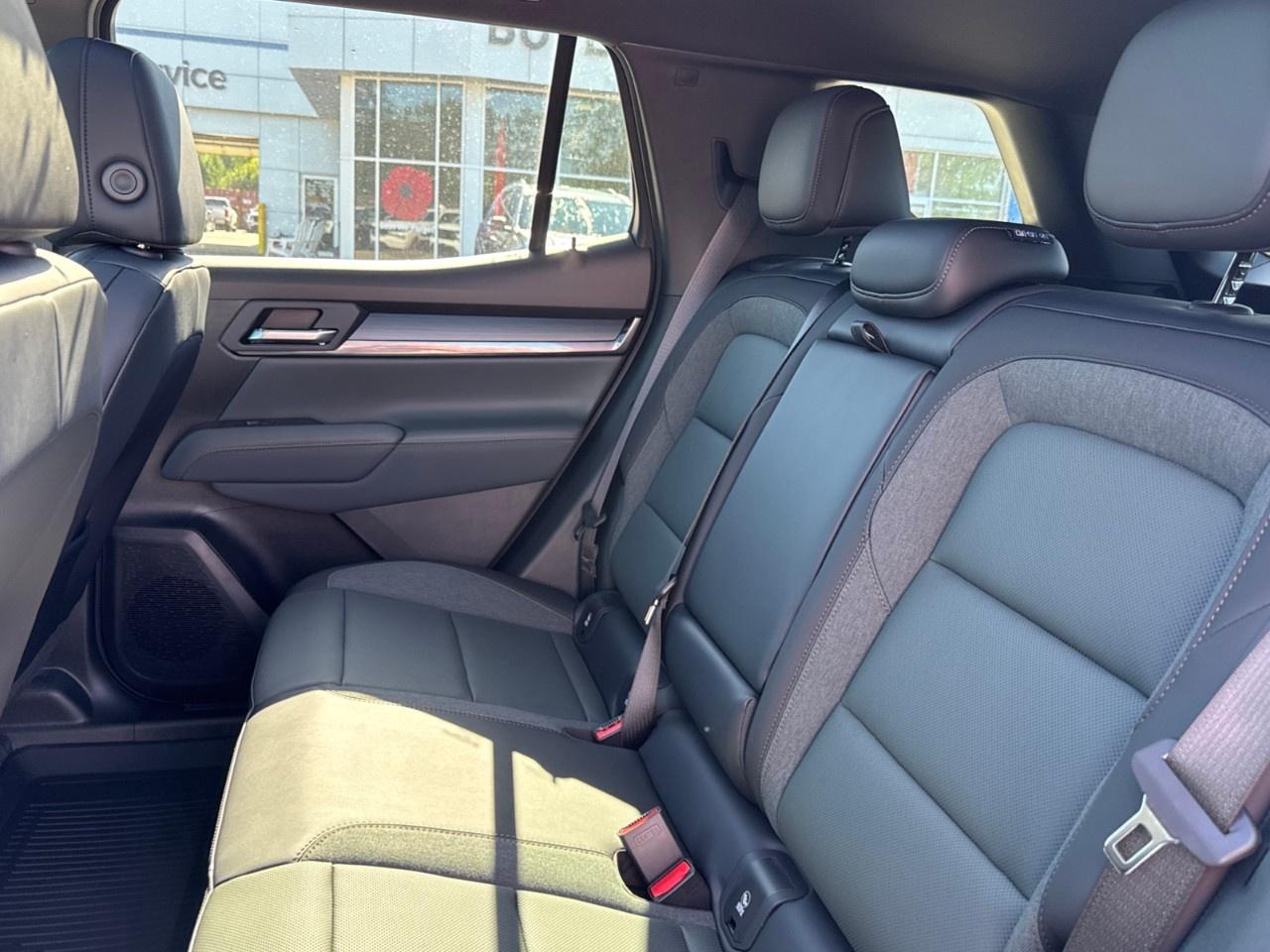 2027 GMC Terrain AWD AT4 Photo
