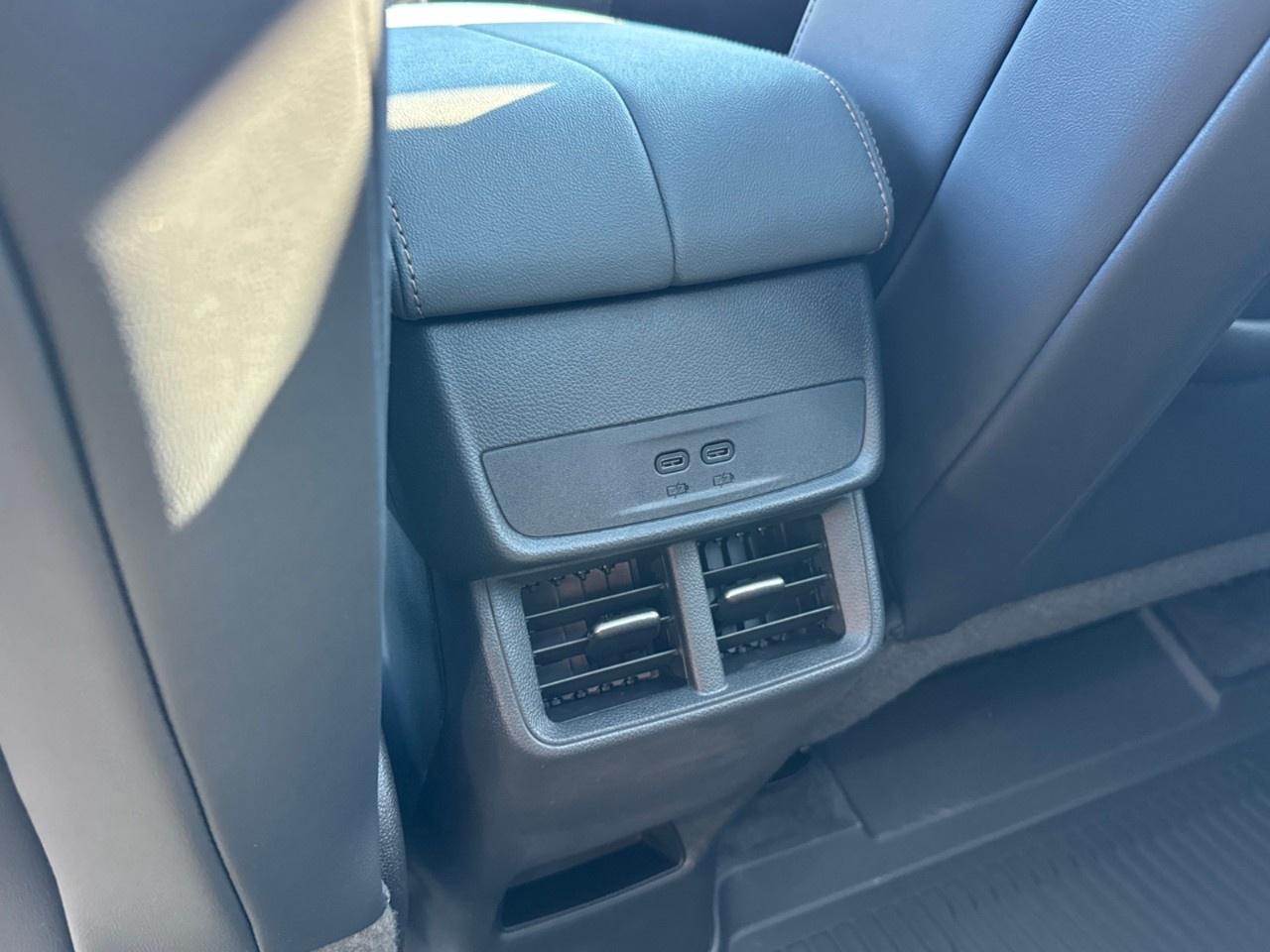 2027 GMC Terrain AWD AT4 Photo