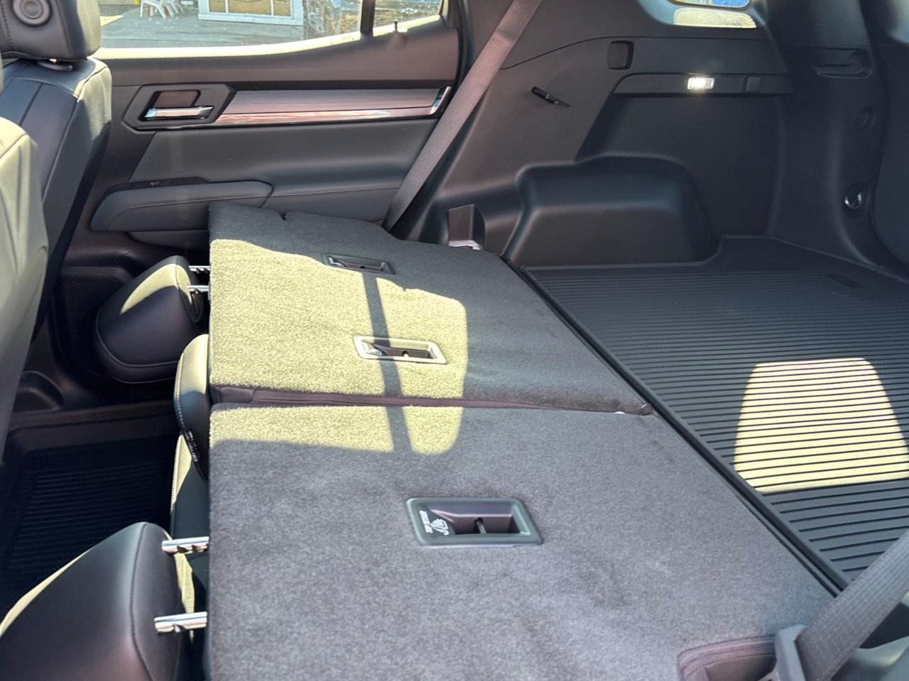 2027 GMC Terrain AWD AT4 Photo