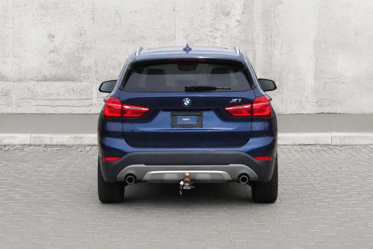 2017 BMW X1 Xdrive28i  Gps Moonroof ReverseCamera HtdSeats Photo