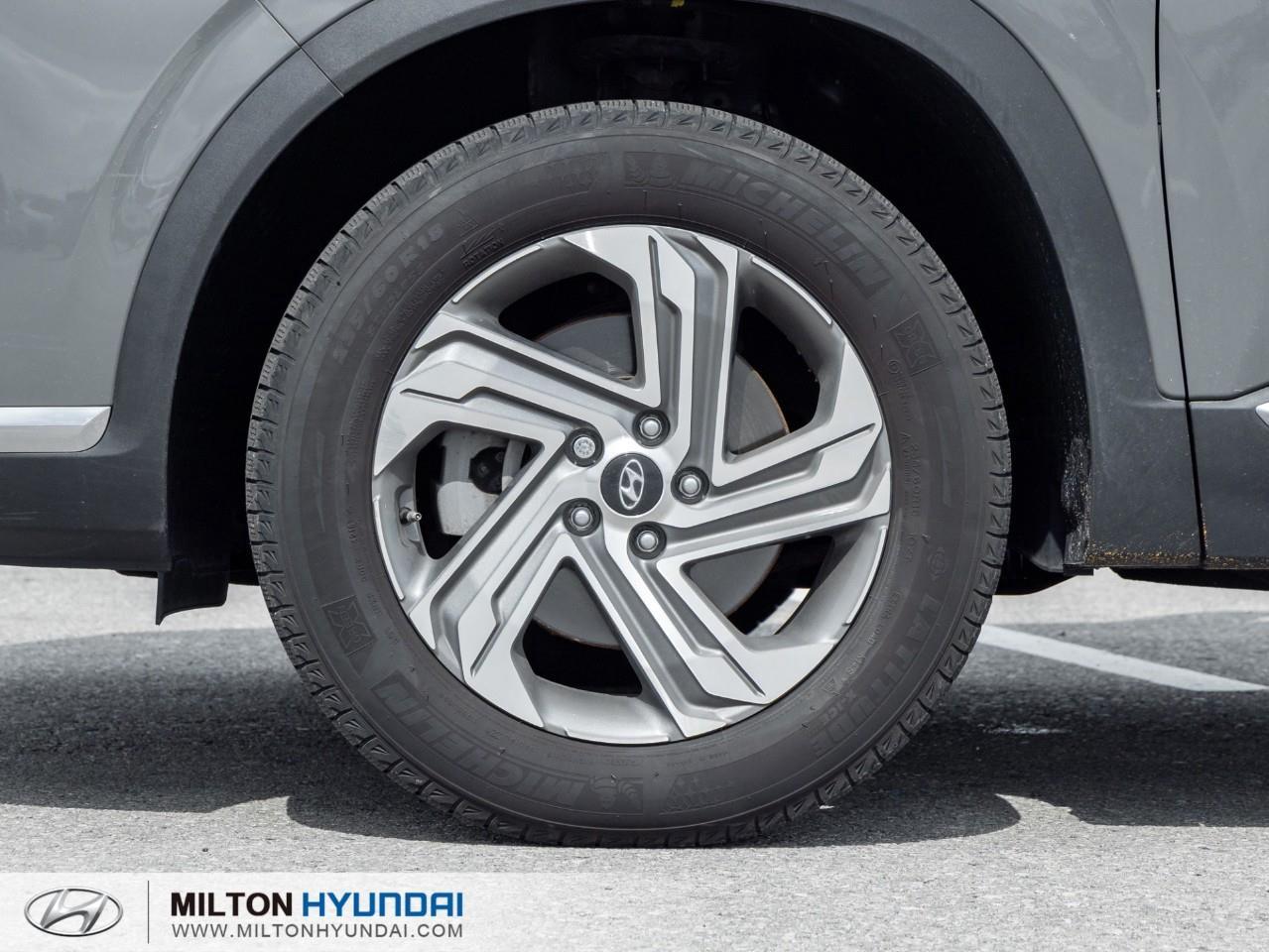 2023 Hyundai Santa Fe Preferred w/Trend Package 4dr All-Wheel Drive Photo