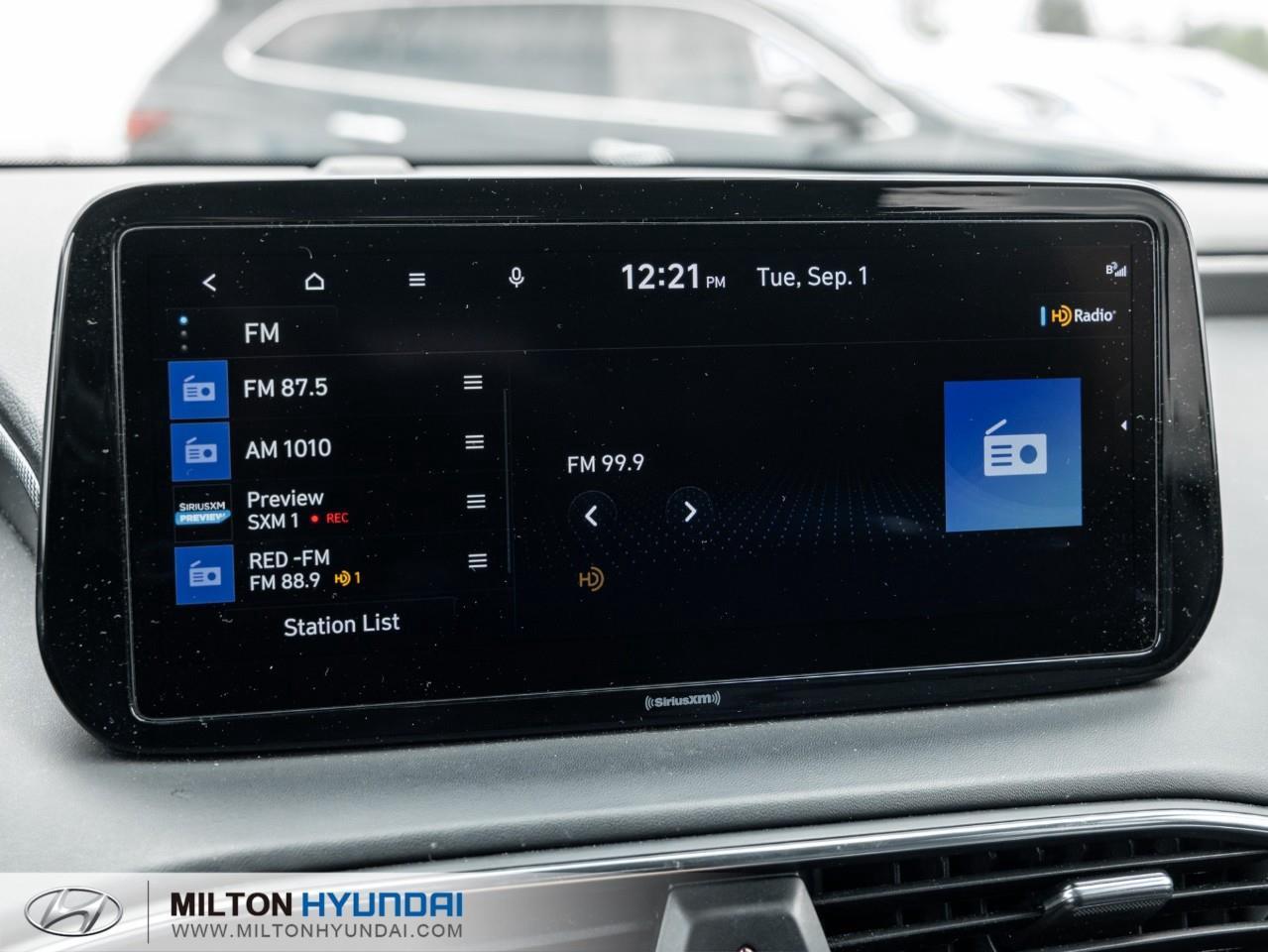 2023 Hyundai Santa Fe Preferred w/Trend Package 4dr All-Wheel Drive Photo