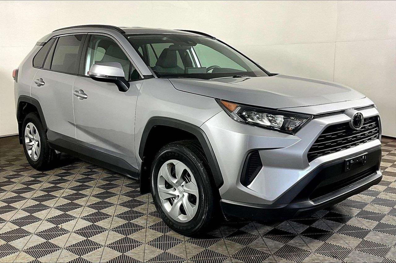 2021 Toyota RAV4 LE AWD Photo