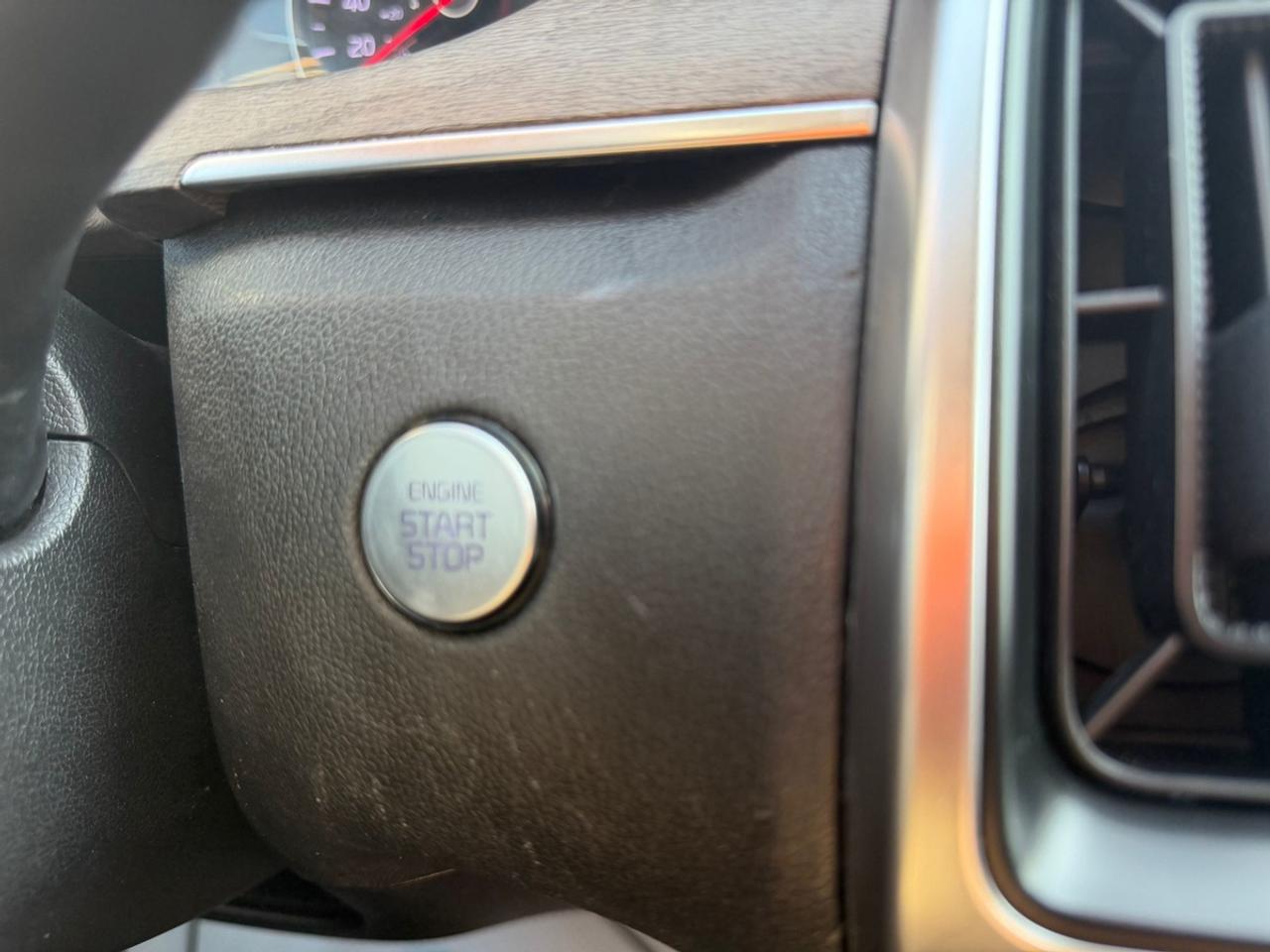 2021 Kia Sorento EX Photo