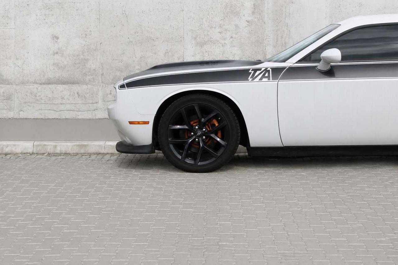2022 Dodge Challenger R/T  6SpeedManual Gps SiriusXM Sunroof ReverseCame Photo