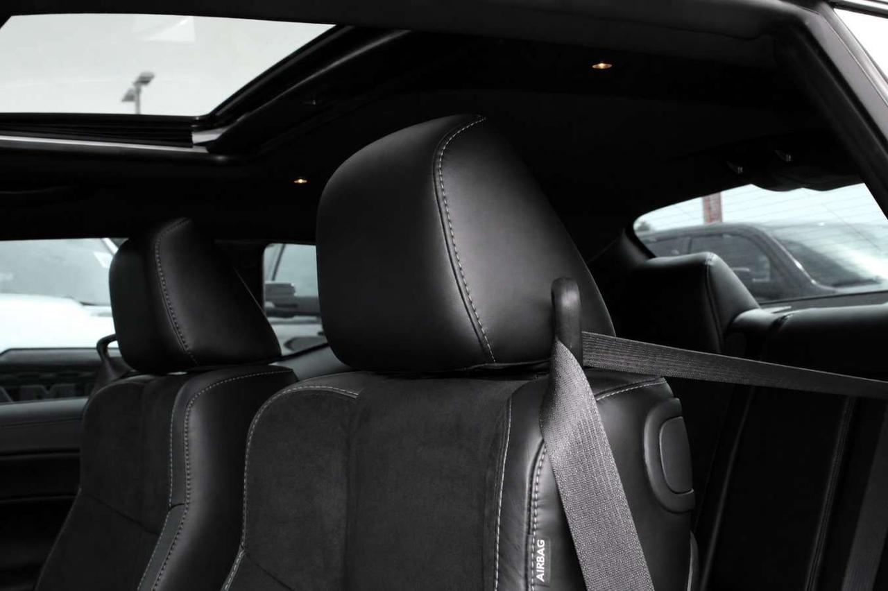 2022 Dodge Challenger R/T  6SpeedManual Gps SiriusXM Sunroof ReverseCame Photo