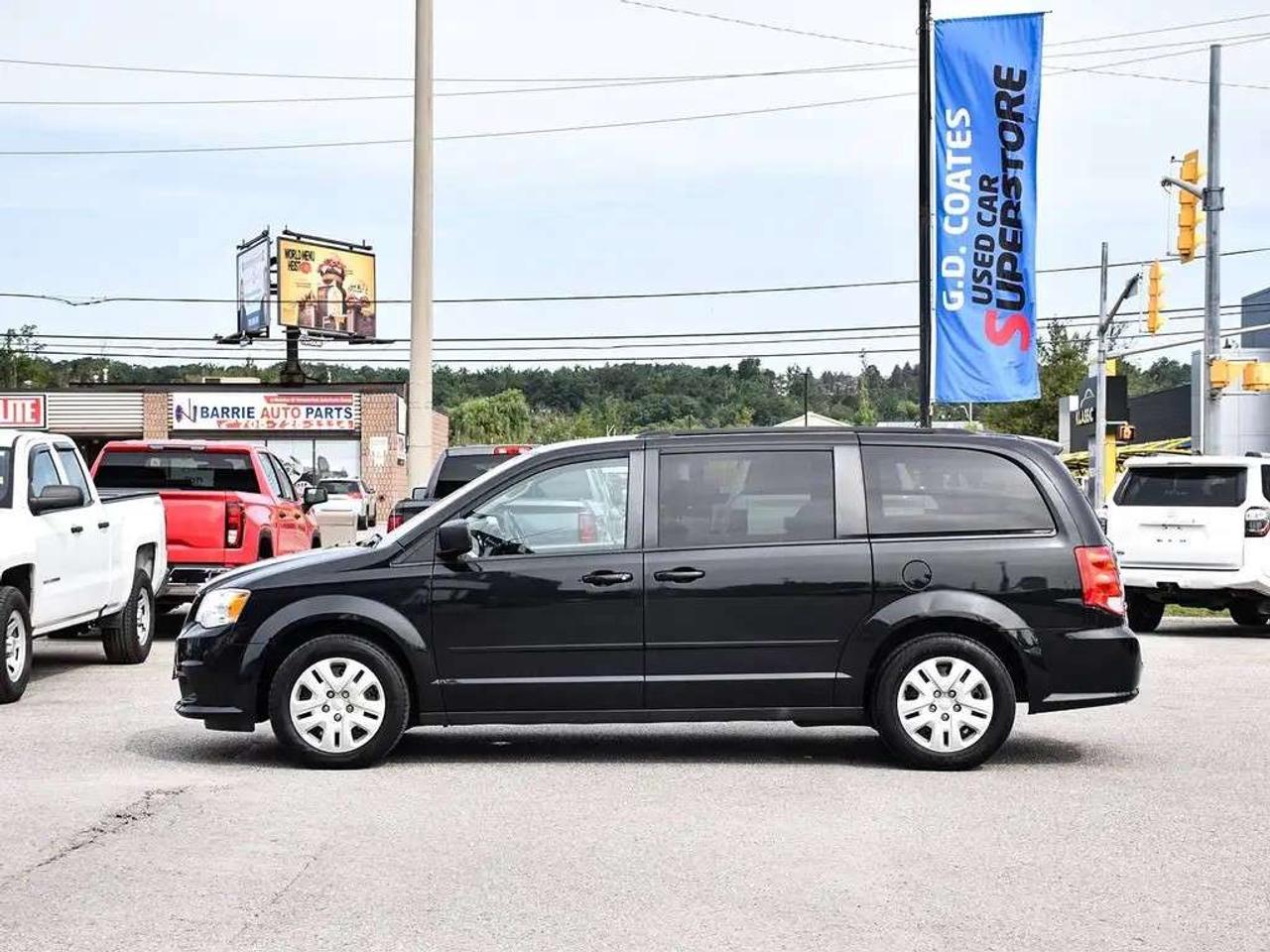 2017 Dodge Grand Caravan SXT ~Heated Mirrors ~Bluetooth ~Stow N' Go ~A/C Photo