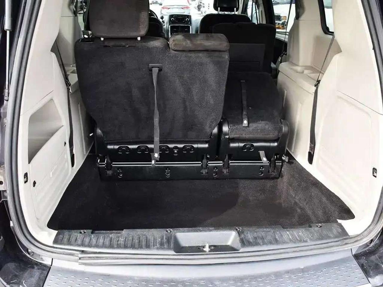 2017 Dodge Grand Caravan SXT ~Heated Mirrors ~Bluetooth ~Stow N' Go ~A/C Photo