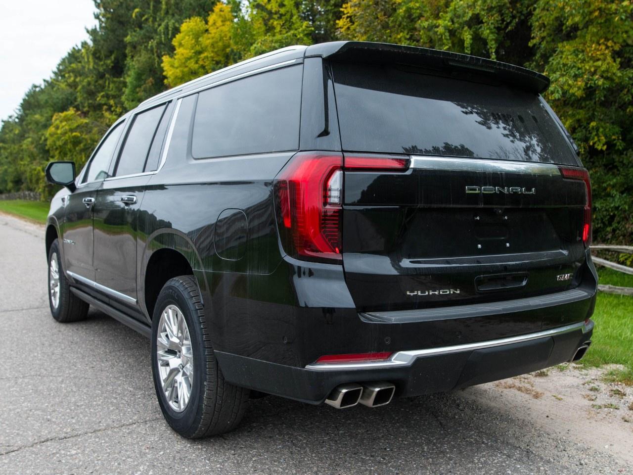 2025 GMC Yukon XL 4WD 4DR DENALI Photo