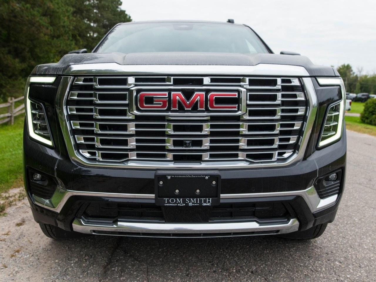 2025 GMC Yukon XL 4WD 4DR DENALI Photo