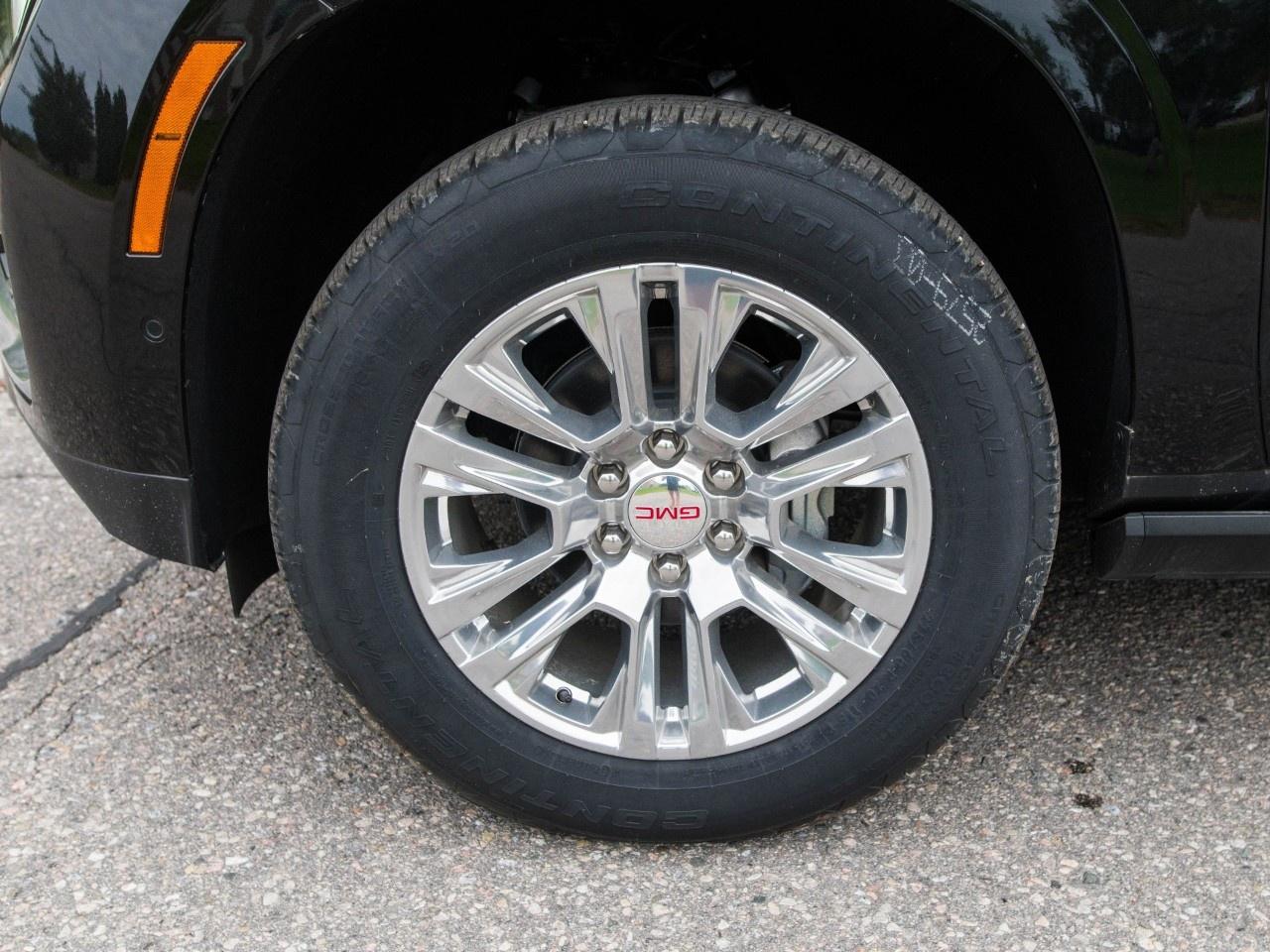 2025 GMC Yukon XL 4WD 4DR DENALI Photo