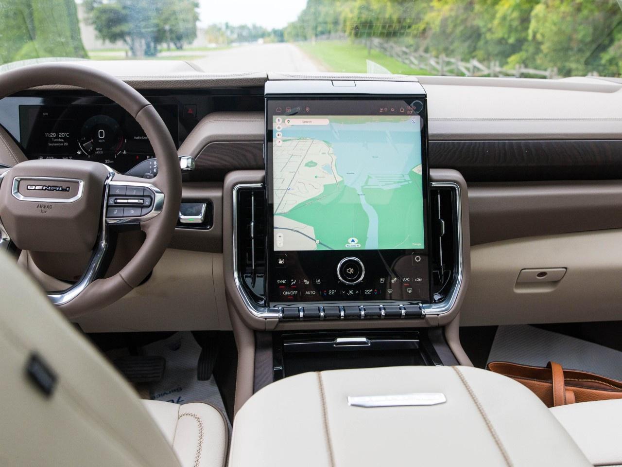 2025 GMC Yukon XL 4WD 4DR DENALI Photo