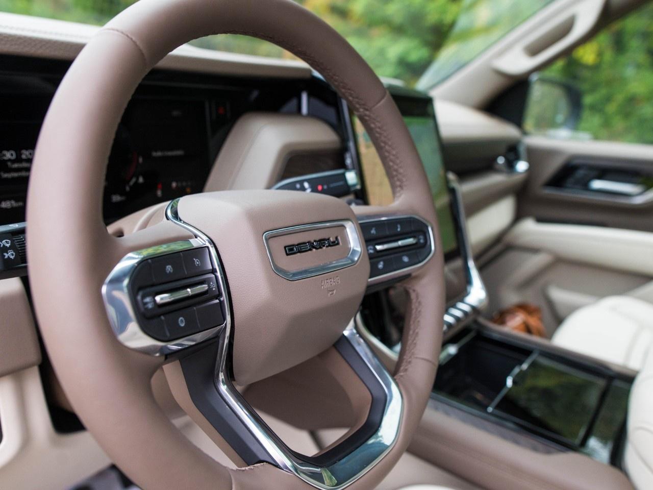 2025 GMC Yukon XL 4WD 4DR DENALI Photo