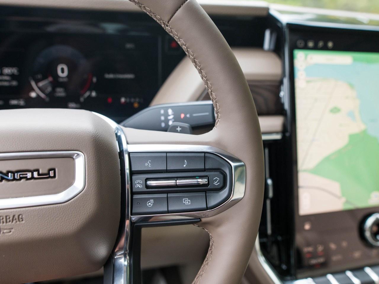 2025 GMC Yukon XL 4WD 4DR DENALI Photo
