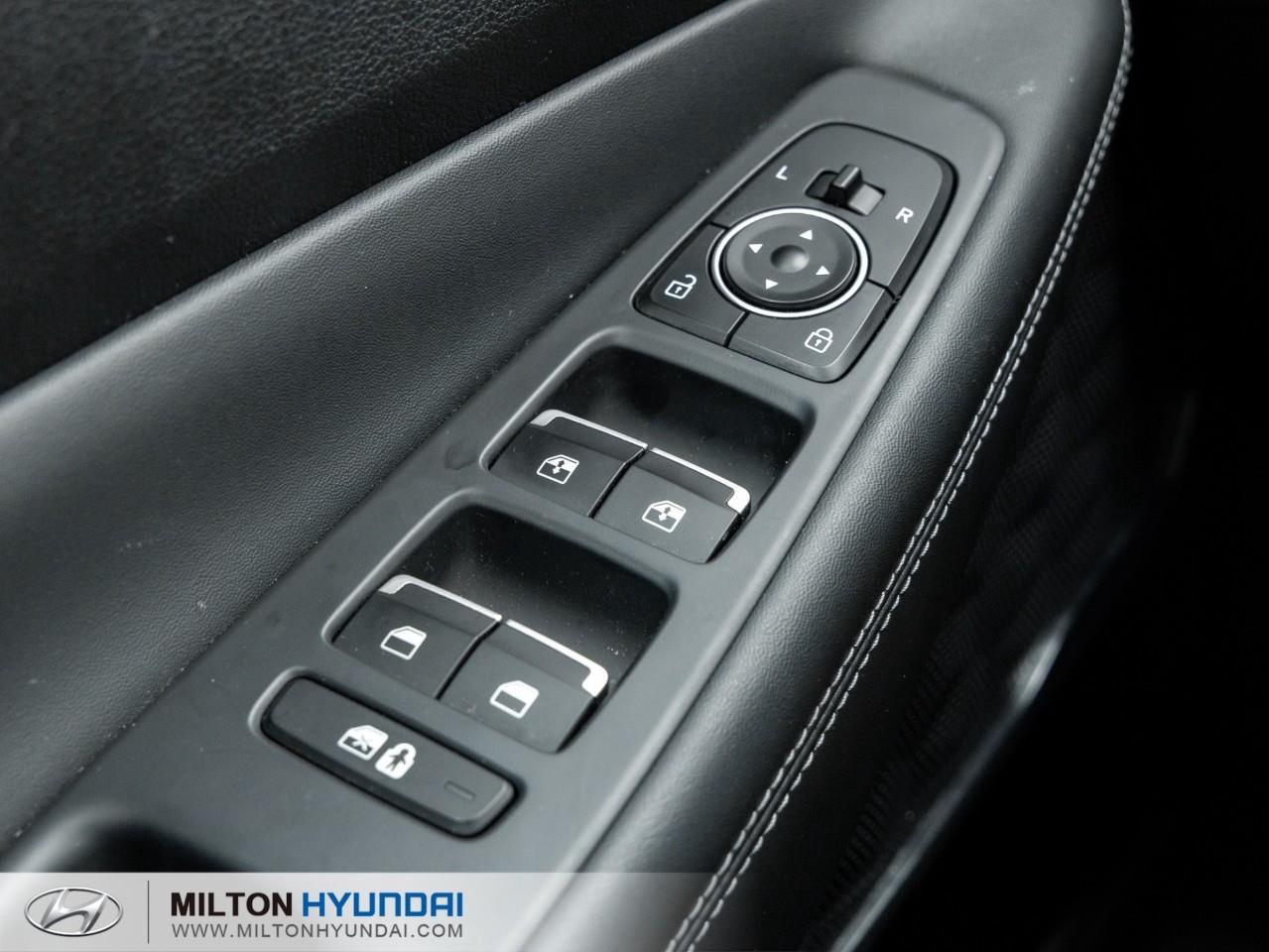 2023 Hyundai Santa Fe Preferred w/Trend Package 4dr All-Wheel Drive Photo