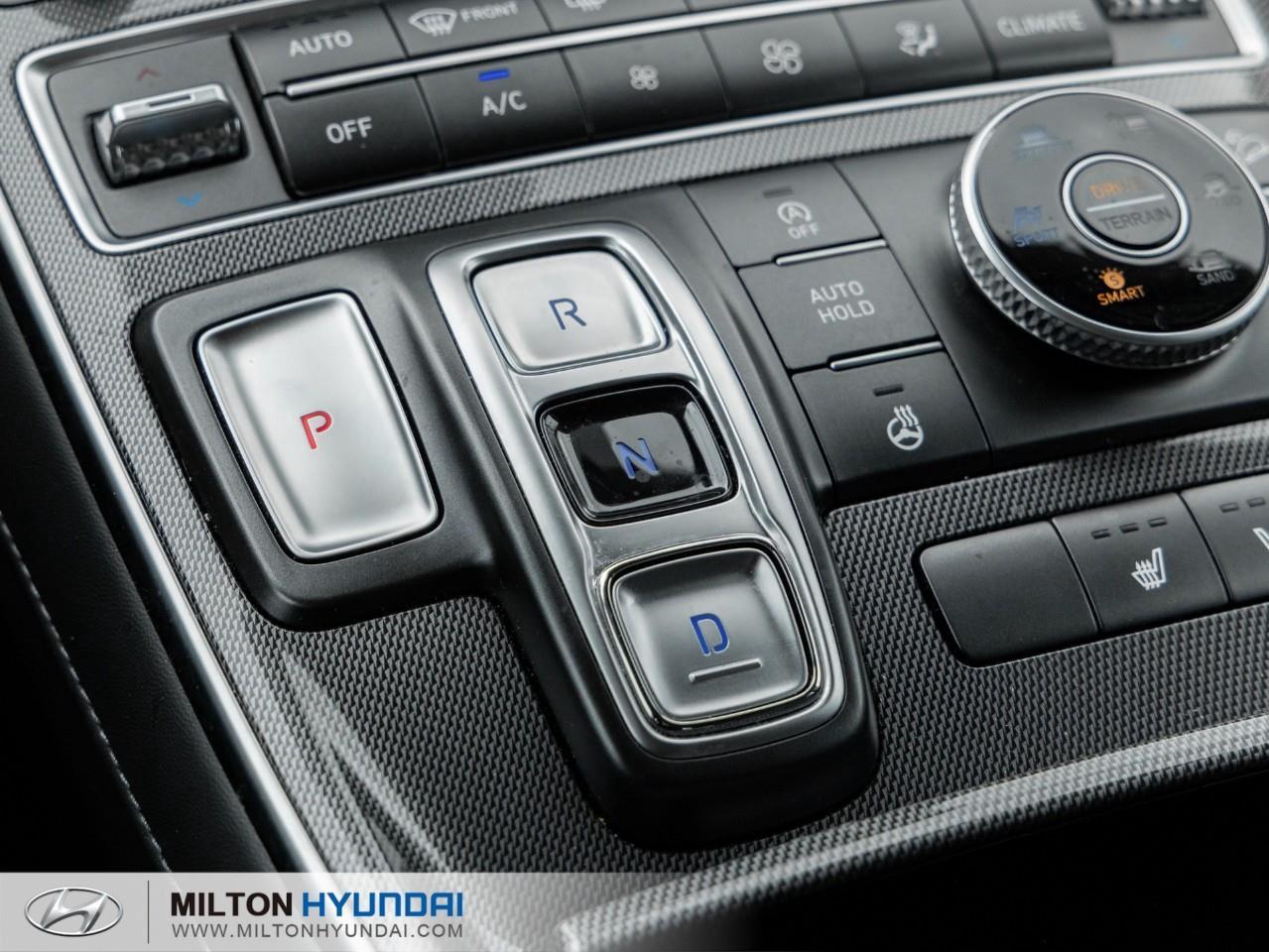 2023 Hyundai Santa Fe Preferred w/Trend Package 4dr All-Wheel Drive Photo