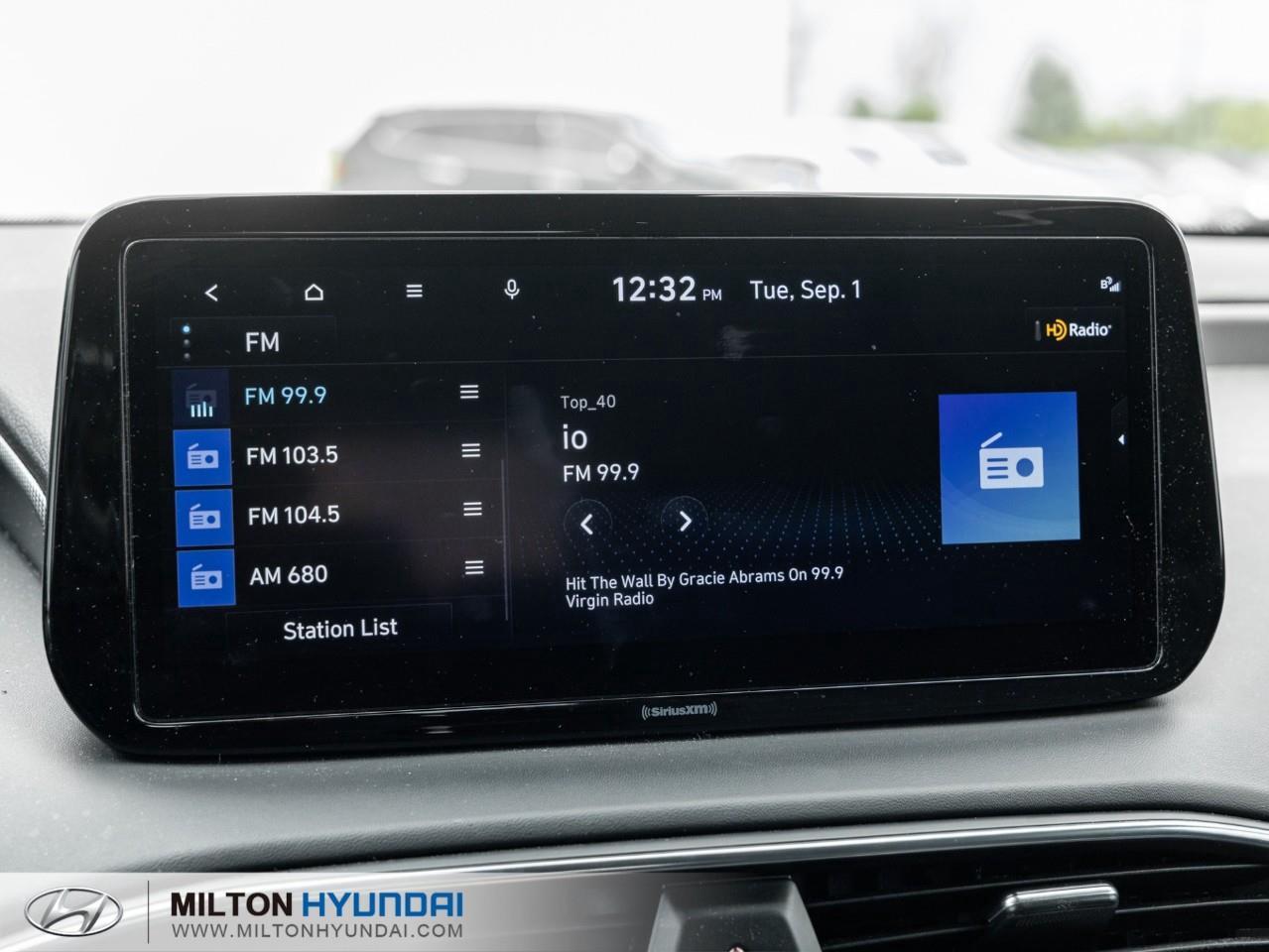 2023 Hyundai Santa Fe Preferred w/Trend Package 4dr All-Wheel Drive Photo