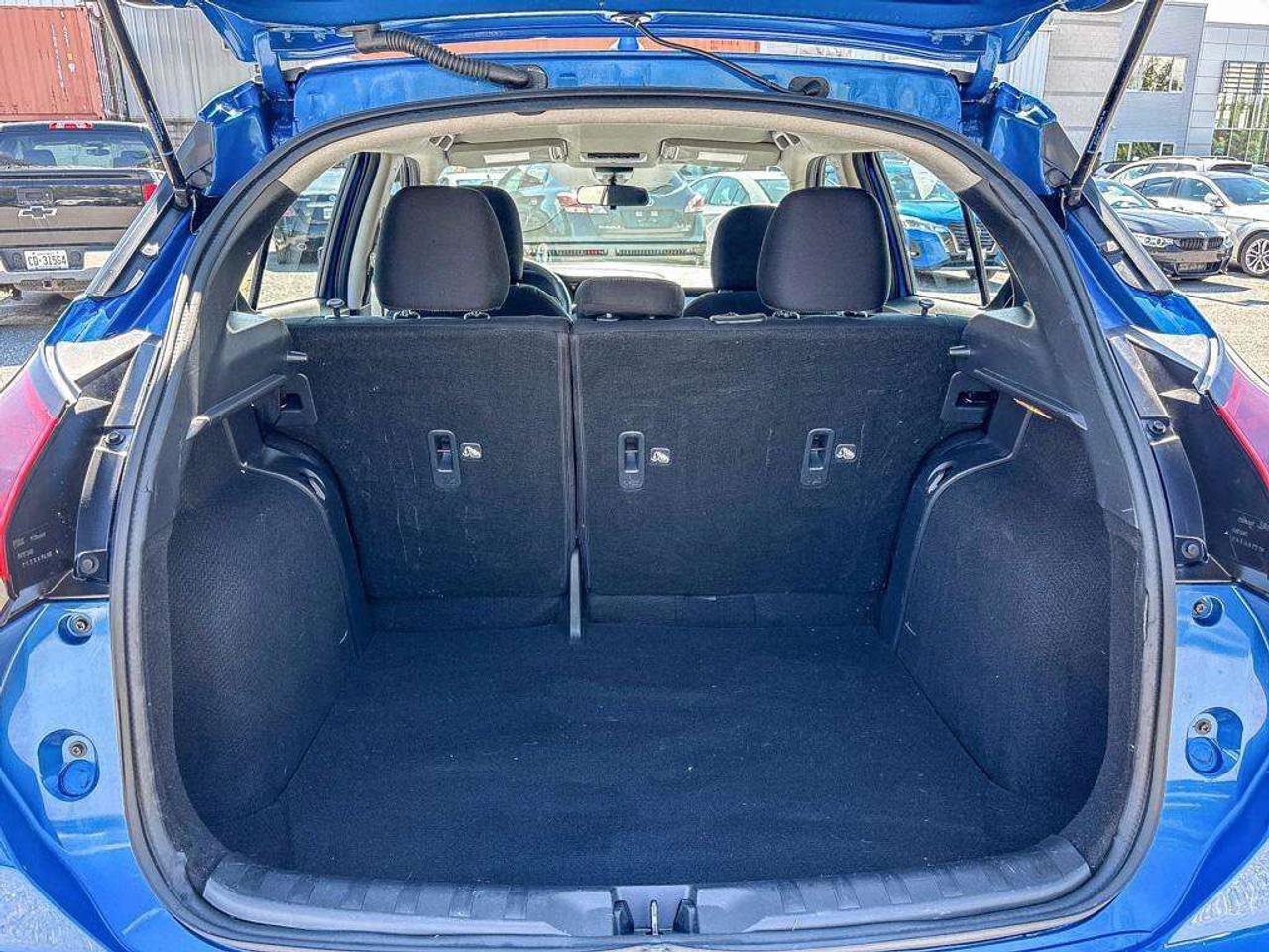 2024 Nissan Kicks SV Photo