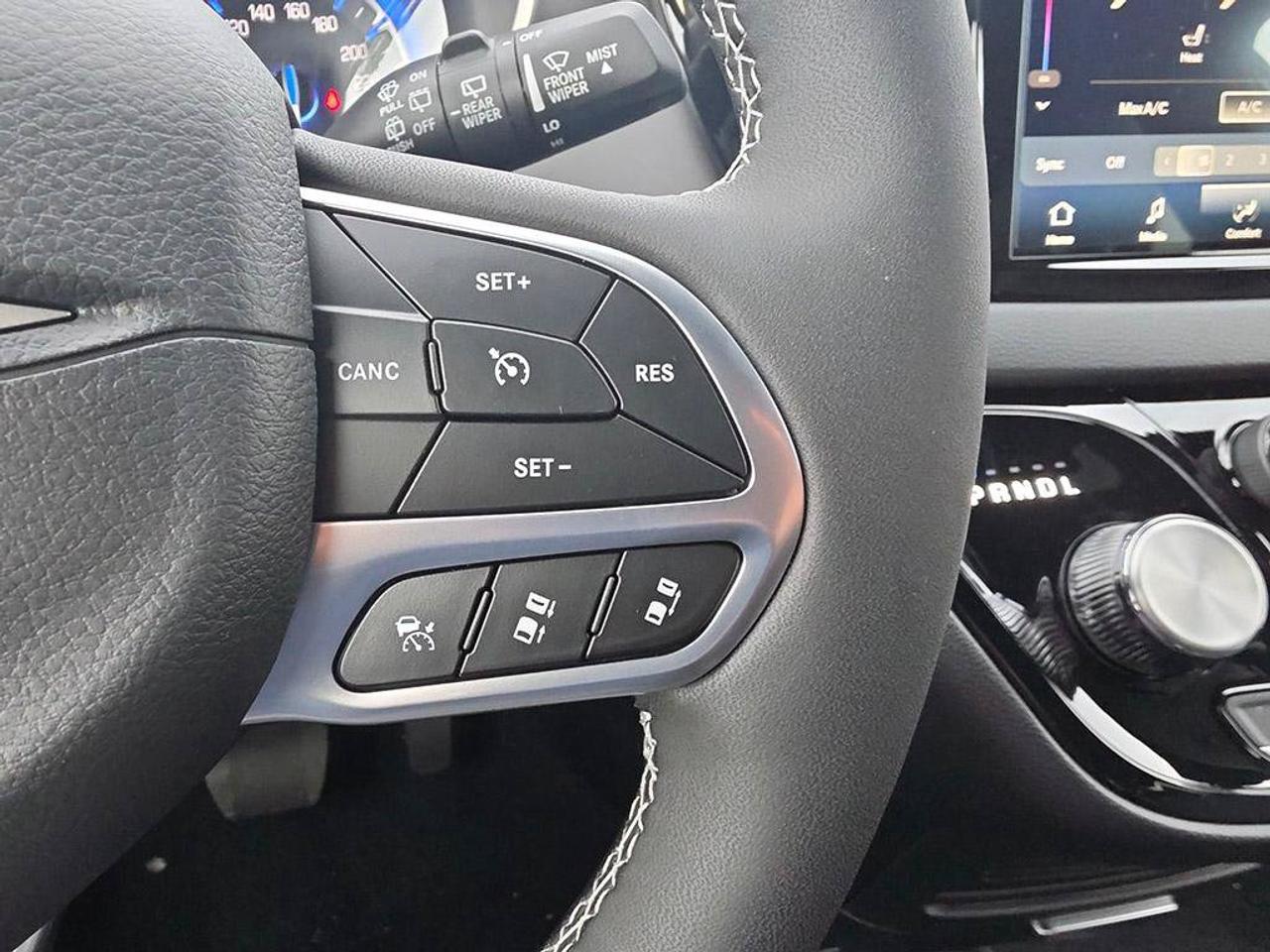 2027 Chrysler Grand Caravan SXT/POWER SLIDDING DOORS/ REMOTE START/HEATED SEATS AND STEERING WHEEL/ Photo