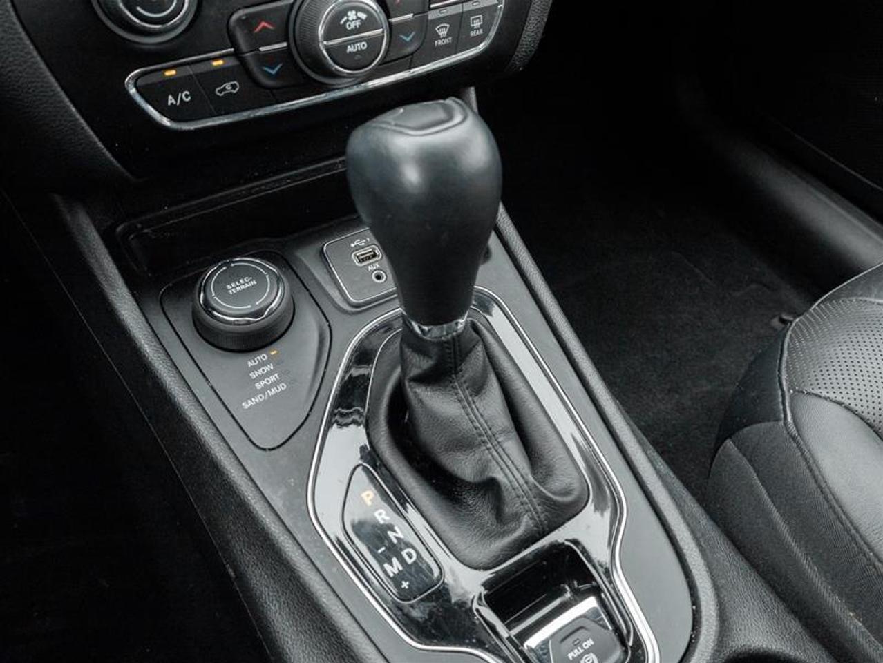 2021 Jeep Cherokee Altitude 4dr 4x4 Photo
