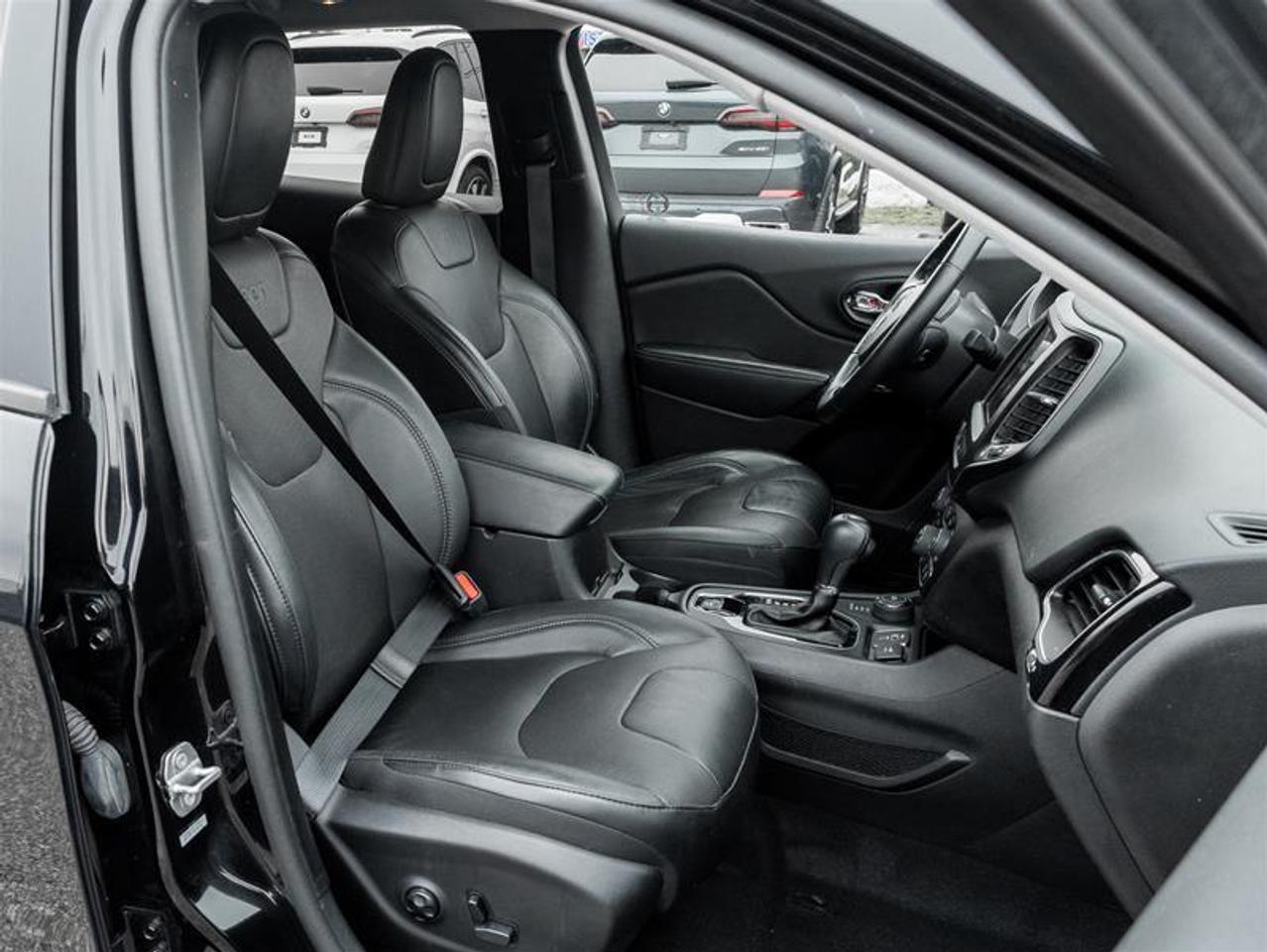 2021 Jeep Cherokee Altitude 4dr 4x4 Photo