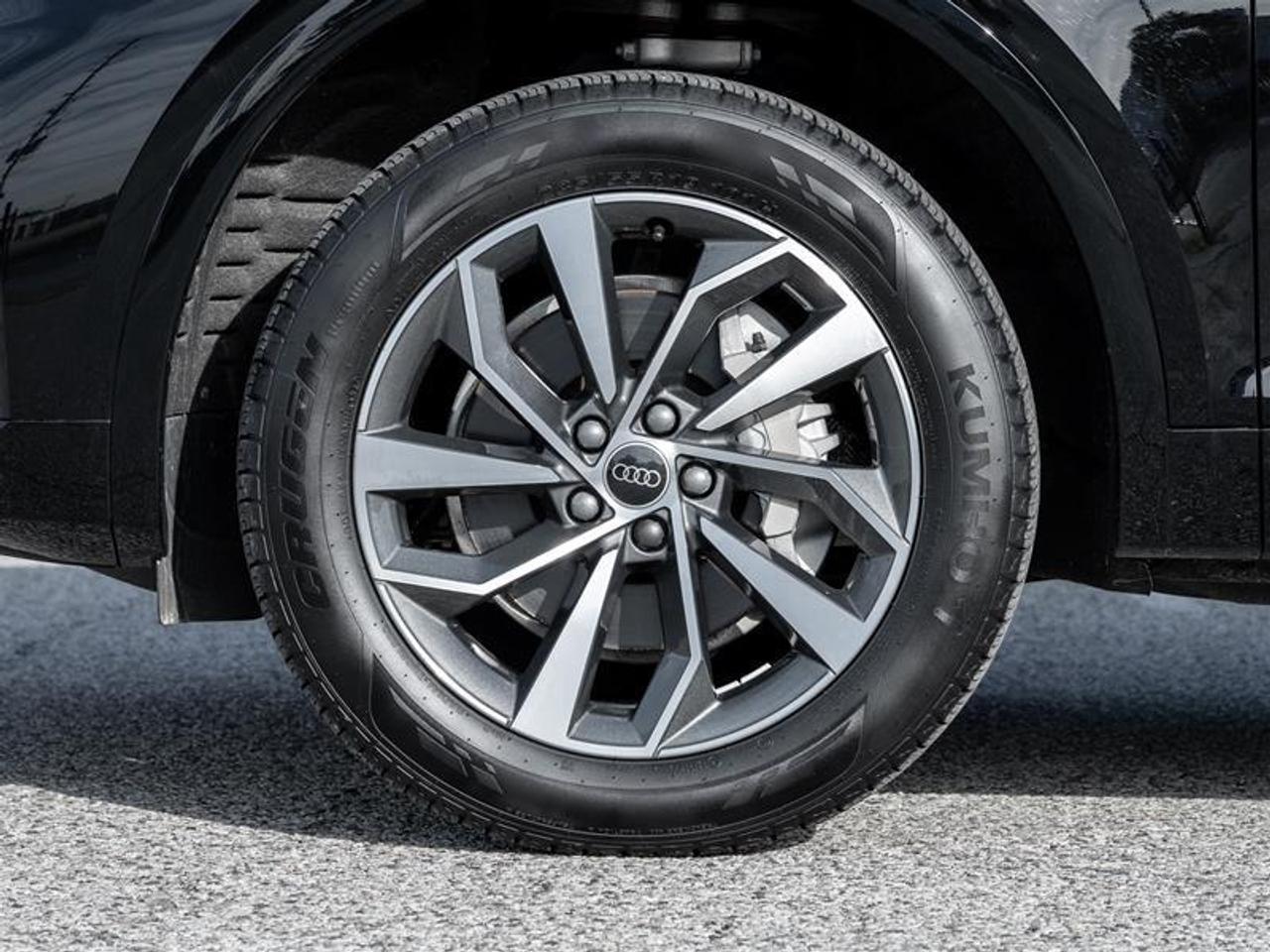 2025 Audi Q5 40 4dr All-Wheel Drive quattro Sport Utility Photo