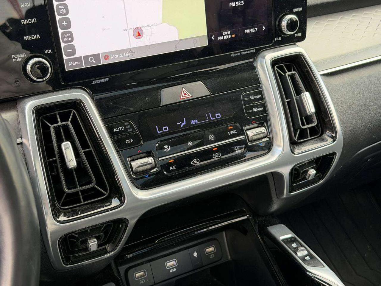 2023 Kia Sorento SX Photo