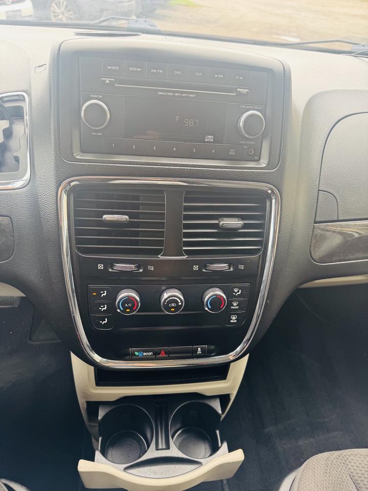 2018 Dodge Grand Caravan SE Photo