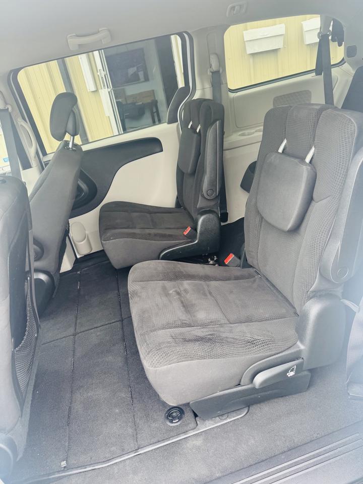 2018 Dodge Grand Caravan SE Photo