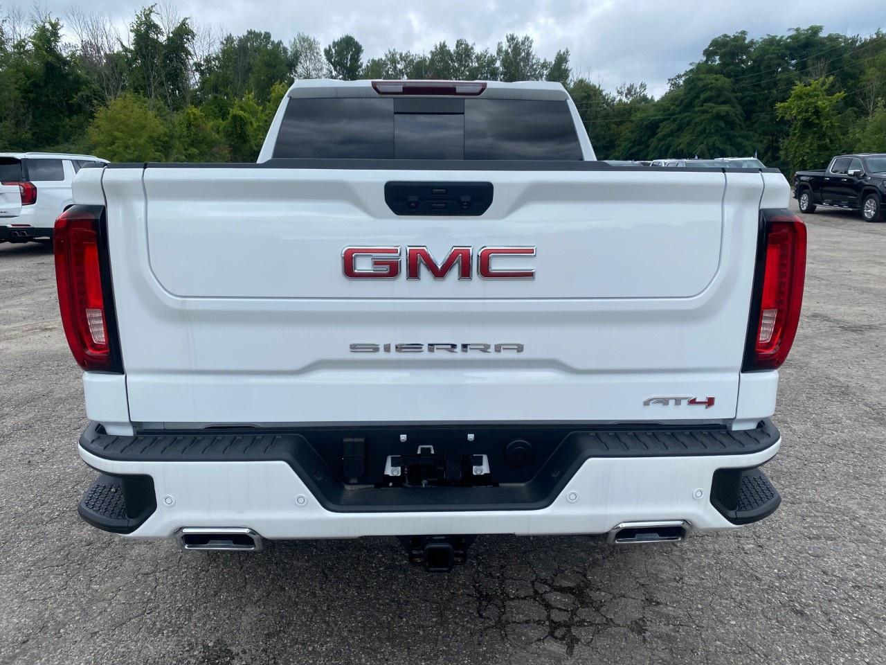 2025 GMC Sierra 1500 Crew Cab Short Box 4-Wheel Drive AT4 Photo