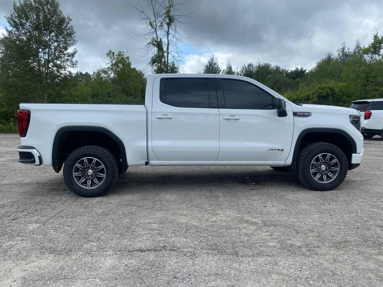 2025 GMC Sierra 1500 Crew Cab Short Box 4-Wheel Drive AT4 Photo