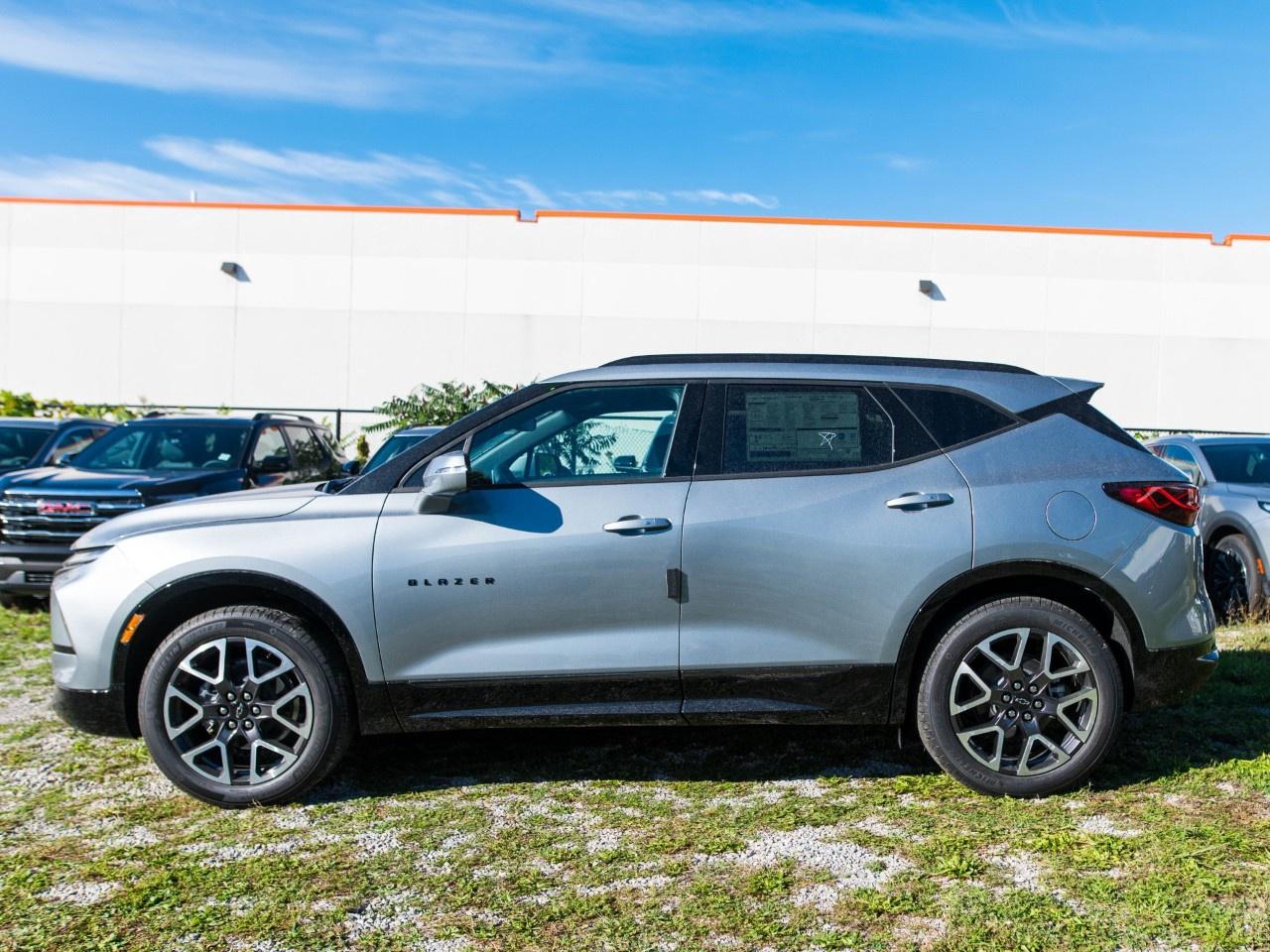 2026 Chevrolet Blazer RS AWD Photo5