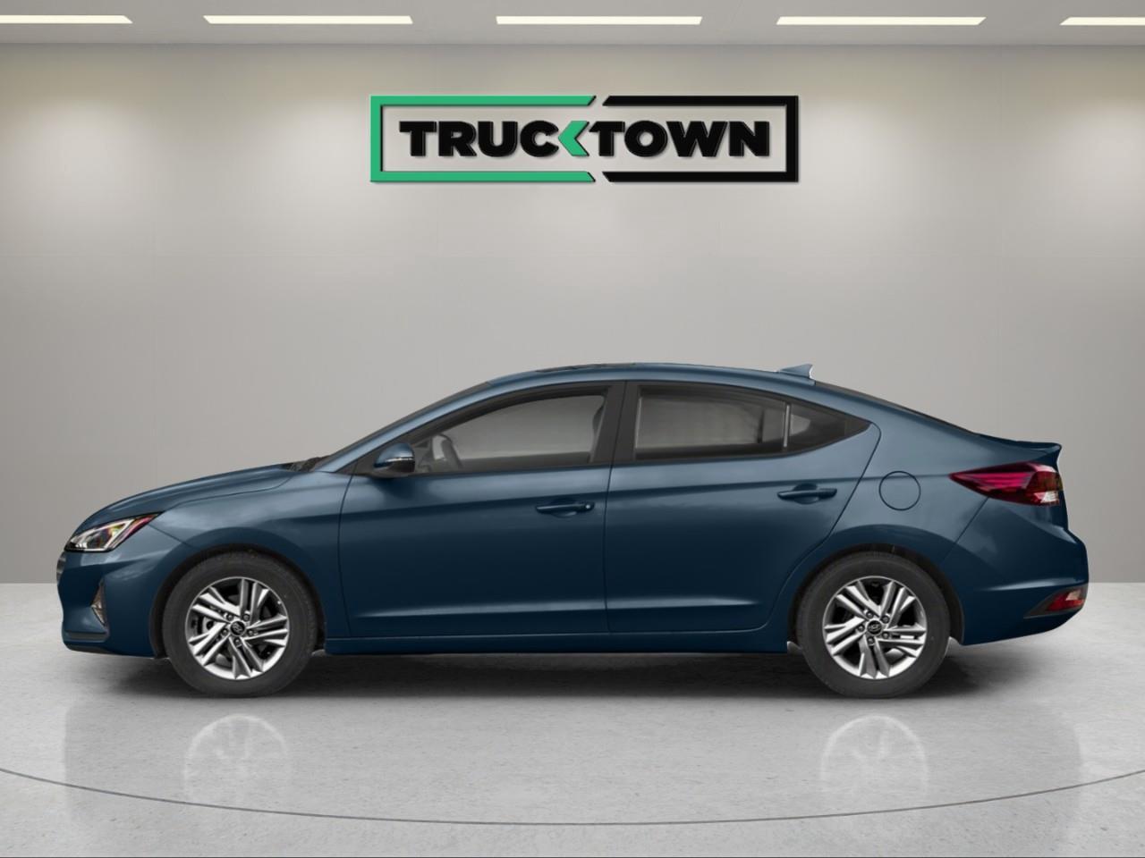 2020 Hyundai Elantra PREFERRED 4DR SEDAN Photo2