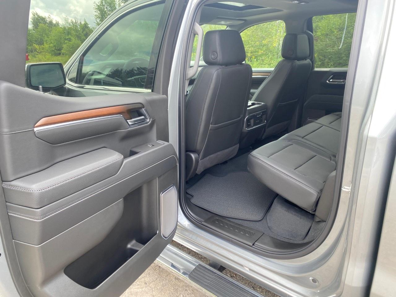 2025 GMC Sierra 1500 Crew Cab Short Box 4-Wheel Drive Denali Photo
