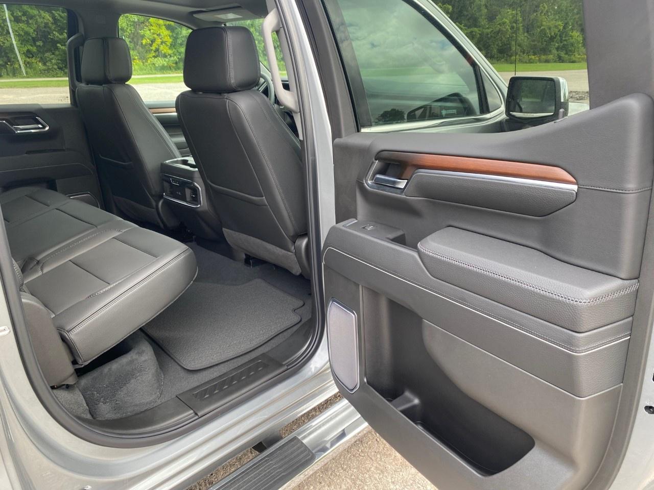2025 GMC Sierra 1500 Crew Cab Short Box 4-Wheel Drive Denali Photo