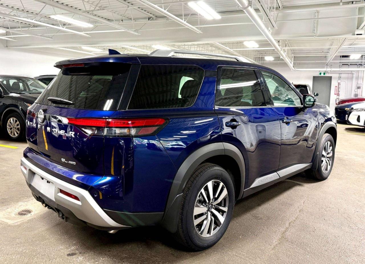2023 Nissan Pathfinder SL 4WD Photo
