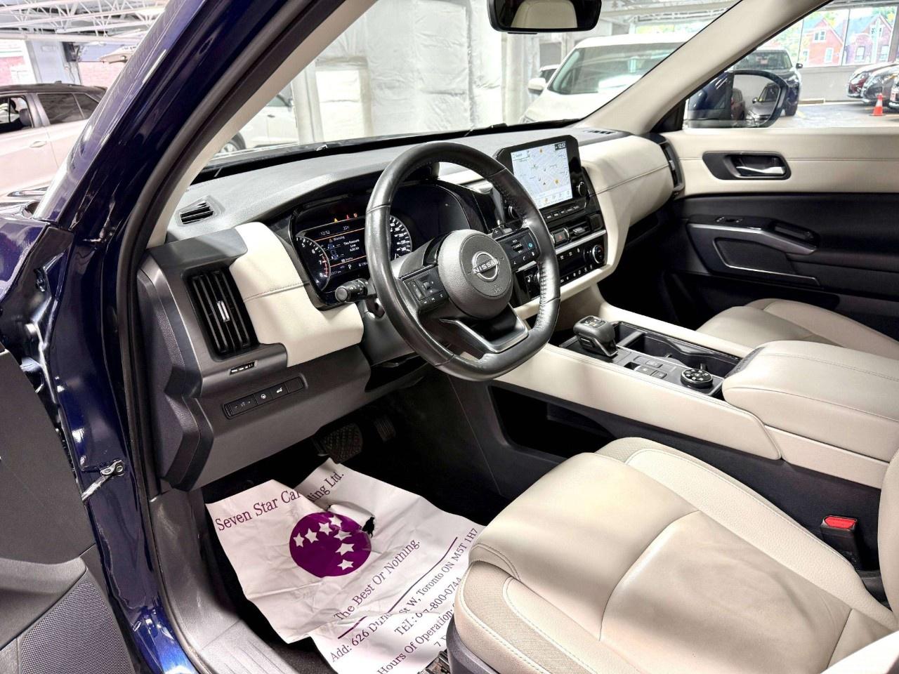 2023 Nissan Pathfinder SL 4WD Photo