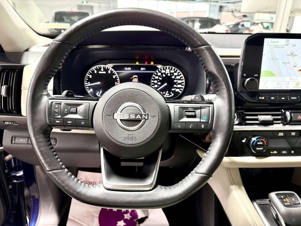 2023 Nissan Pathfinder SL 4WD Photo
